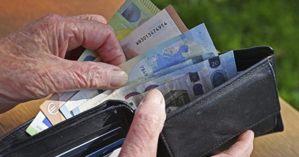 Javult a helyzet, de még mindig rengeteg magyar fél attól, hogy rosszabb lesz egy év múlva az anyagi helyzete