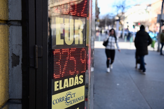 Pénzmosási kockázatok miatt kifogynak a magyar pénzváltók a norvég, a svéd és a dán koronából