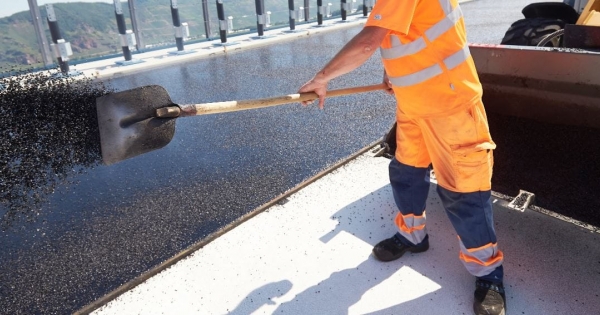 Már az útépítésekhez használt anyagok bányászatát is leuralta a NER