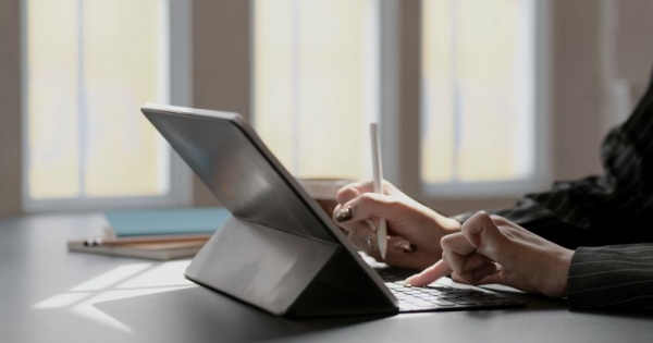 Online pénztárgép adatokkal bővített számlarendszer – mire érdemes figyelni?