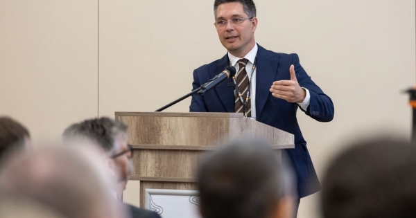 Balog Ádám MKIK-alelnök: Csak banki hitelekkel nem törhetünk ki a közepes fejlettség csapdájából, ehhez tőkebefektetők kellenek