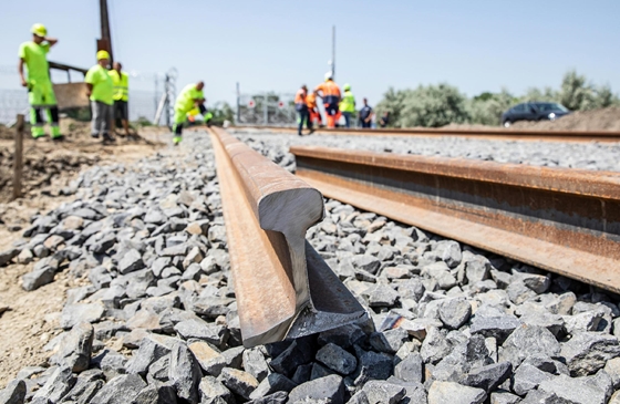 Az EU vizsgálatot indított egy Budapest-Belgrád vasútban is érdekelt kínai cég ellen, komoly következményei lehetnek
