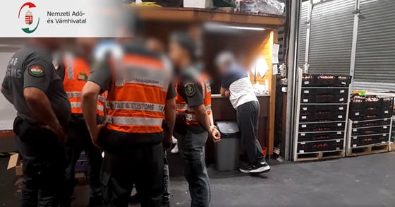 Razzia volt a nagybani piacon - videó