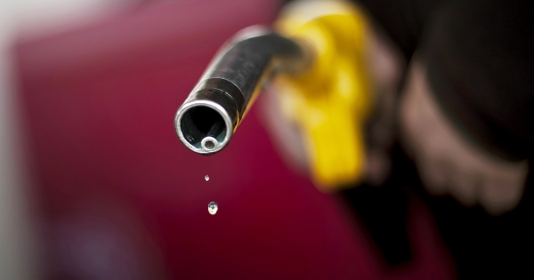 Olcsóbb lesz a benzin és a gázolaj