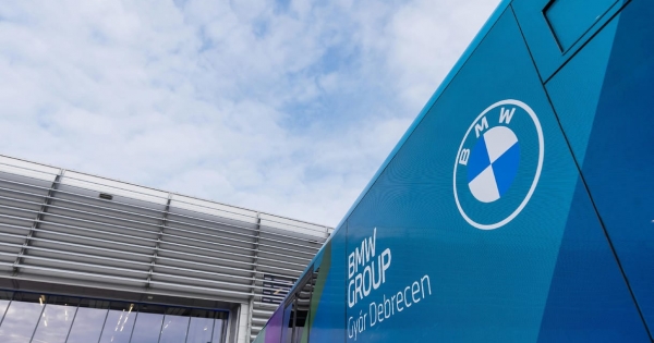 A magyar pusztában dőlhet el a német autóipar jövője – a BMW mindent egy lapra tett fel Debrecennel