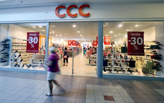 Figyelmeztet a CCC, hamis webshopok jelentek meg a cipőáruház nevével