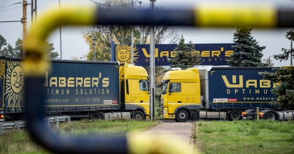 Kapitány István bejelentése féléves mélypontra lökte a Waberer