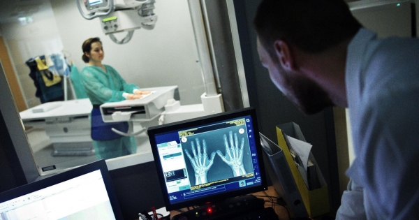 Új tb: egységes tb-járulék, őstermelőket, nyugdíjasokat érintő változások