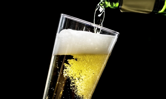 Sajátos fordulatot vett az infláció elleni harc Nagy-Britanniában: csökken a sörök alkoholtartalma