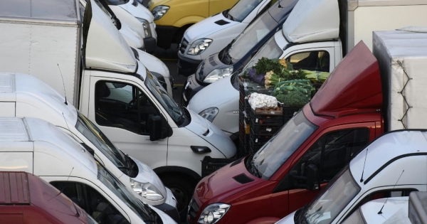 Még egy jachtot is lefoglalt a NAV a kommandósokkal megerősített nagybani piacos akció után