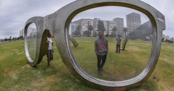 Jól nézze meg a könyvelőt! Íme a szemüveg