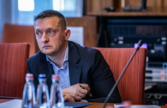 Rogán Antal javaslatára államosíthatják a bukméker irodákat