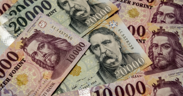 Újabb szochokedvezményeket ígér az adósaláta