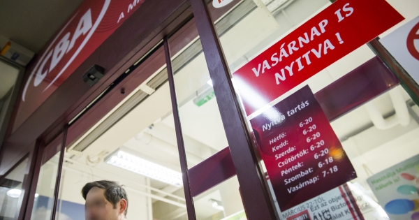 Az Alkotmánybíróság és Brüsszel is keresztbe tett a kormánynak