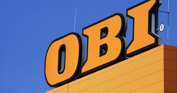 Az OBI elismerte: fű alatt nagy leépítést hajtott végre