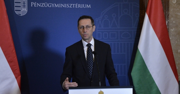 Varga Mihály: Felgyorsul a családi adó-visszatérítések kiutalása