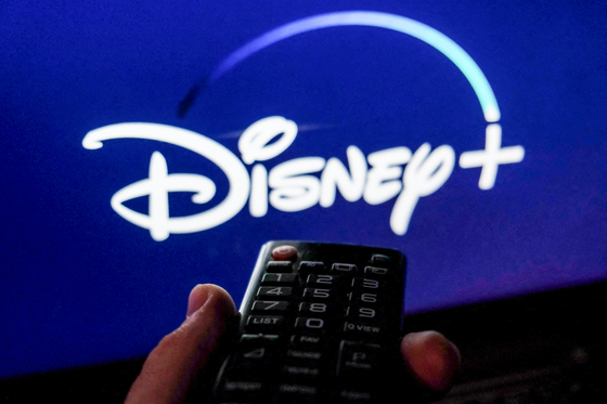 Összeállnak a streamingóriások, egy csomagban lehet majd előfizetni a Disney+, Max és Hulu hármasra