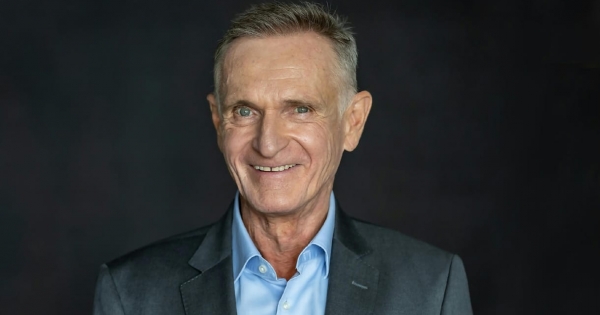 Két magyar milliárdos közösen fog bele a repülőzésbe