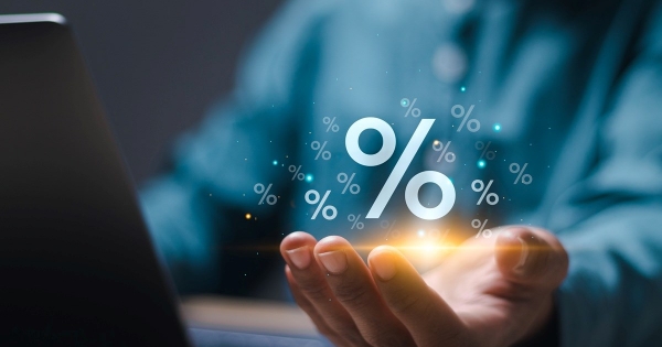 Egyéni vállalkozó járulékalapja hó közi státuszváltás esetén