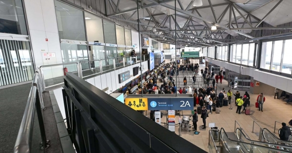 Bővítik a ferihegyi repteret, a parkoló helyén lesz a vasúti terminál, új helyre kerül a check-in és a poggyászfeladás