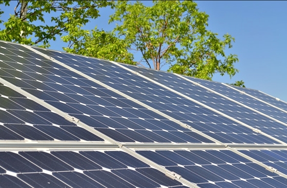 A napelemektől reméli a legtöbb magyar nagy cég, hogy sikerülni fog csökkenteni a költségeit